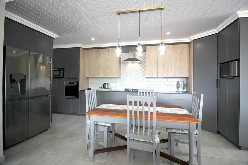 3 Bedroom Property for Sale in Menkenkop Western Cape